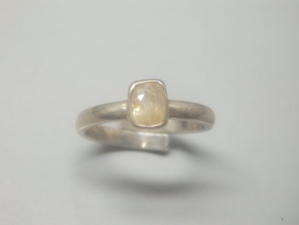 yellow sapphire
