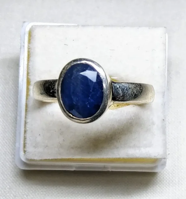 Blue Sapphire (Neelam)