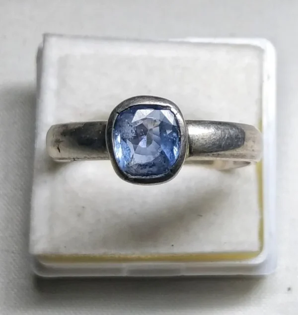 Blue Sapphire (Neelam)