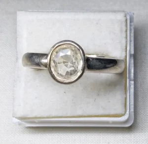 Yellow Sapphire (Pukhraj)