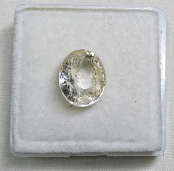 Yellow Sapphire (Pukhraj)