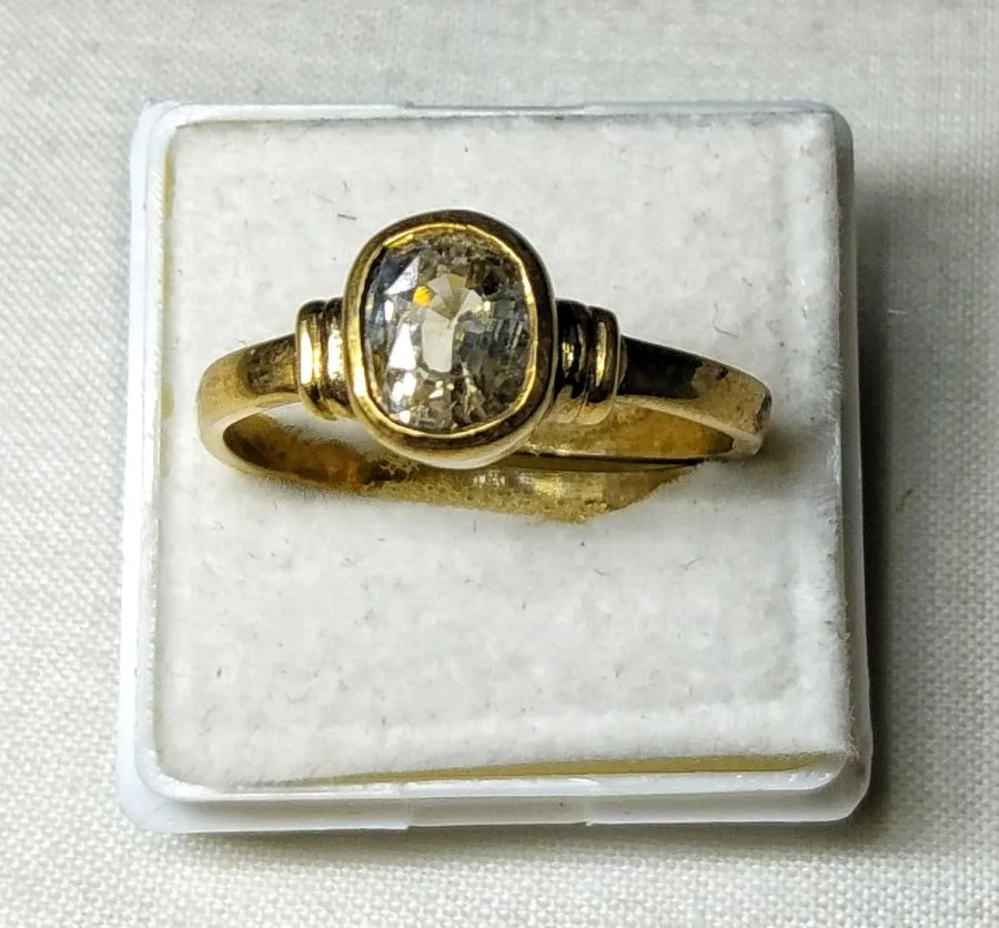 Yellow Sapphire (Pukhraj)